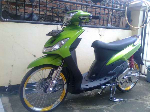 Motorcycle Trend Full Modifikasi  Mio  cw  Th 2008 Kinclong