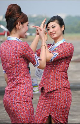 Model Baju Pramugari Batik Air