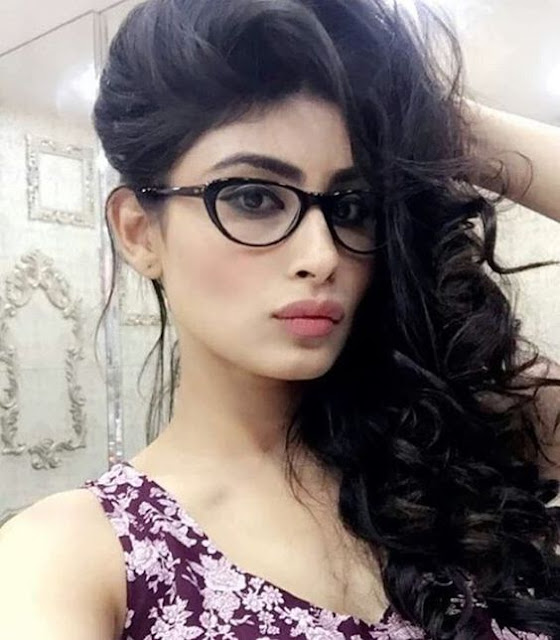 Mouni roy spicy pics