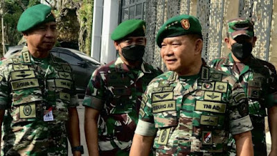 Prajurit TNI dan Istri Tewas Ditembak di Papua, Jenderal Dudung Murka dan Desak Pangdam Kejar Pelaku