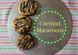 Mrs U Makes...Coconut Macaroons @mrsumakes #mymrsumakes