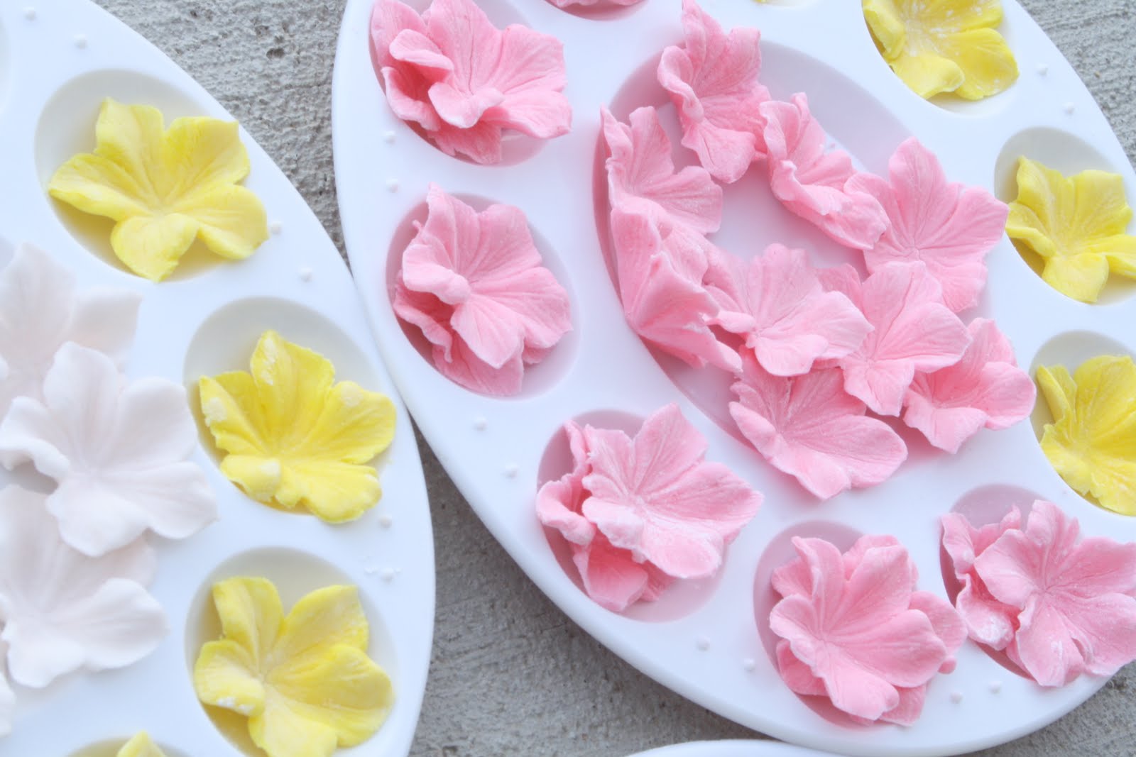 how to make baby shower cake pops Gum Paste Flowers