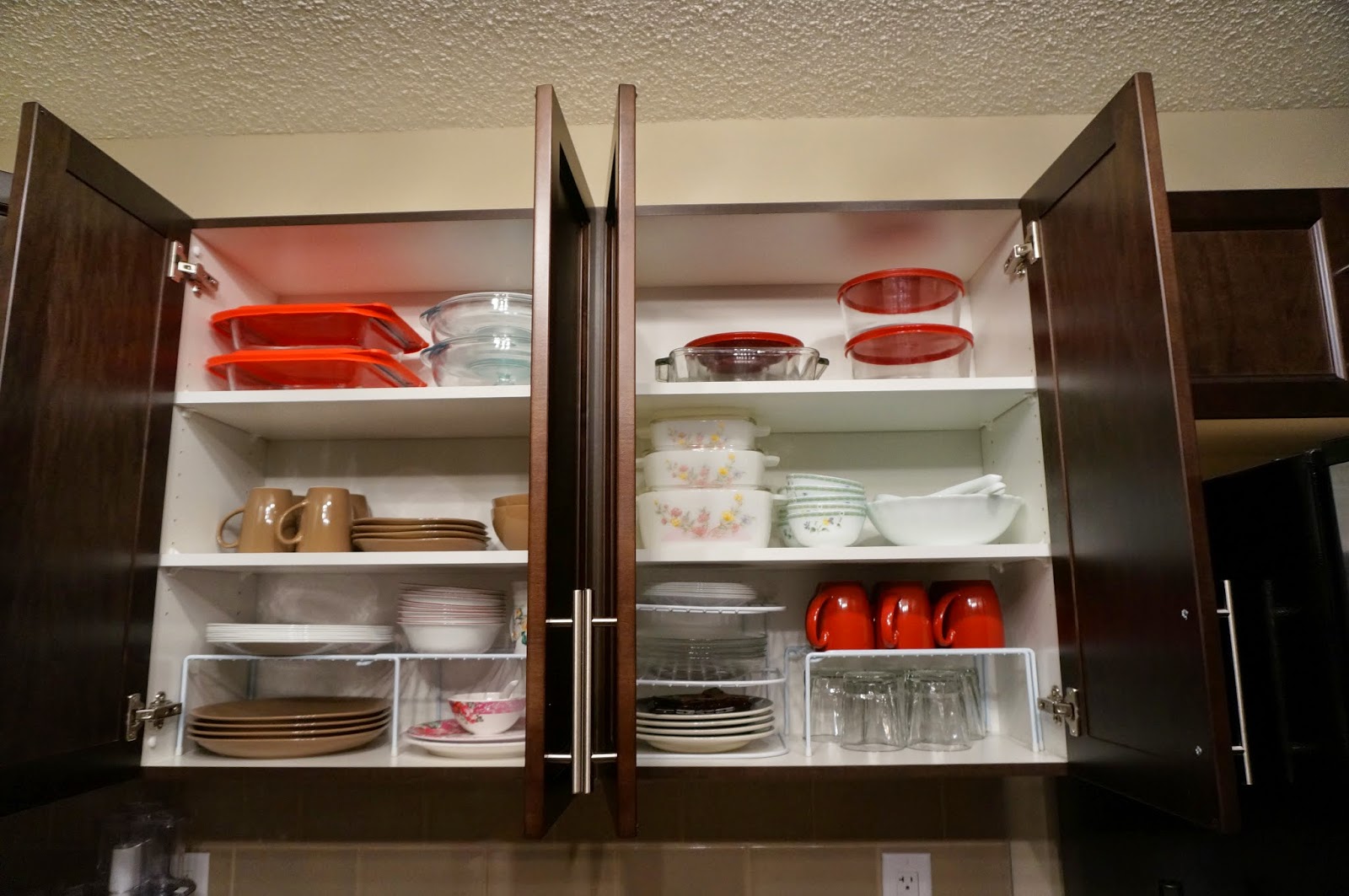 We Love Cozy Homes How to Organize Kitchen Cabinet Shelves 