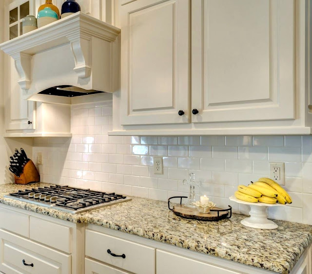 How To Replace Your Kitchen Cabinet Doors