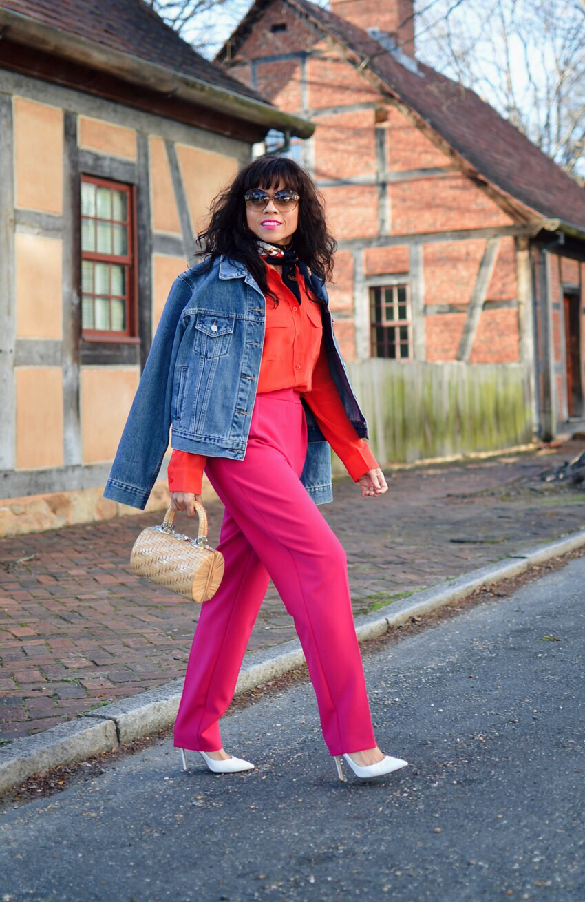 Red with pink street style 
