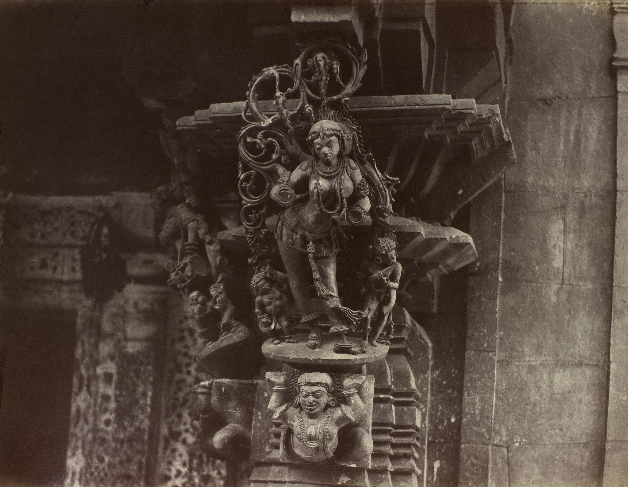 Mallikarjuna Hindu Temple, Kuruvatti (Kuruvathi), Bellary, Karnataka, India | Rare & Old Vintage Photos (1857)