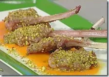 Costolette di agnello ai pistacchi su crema di zucca