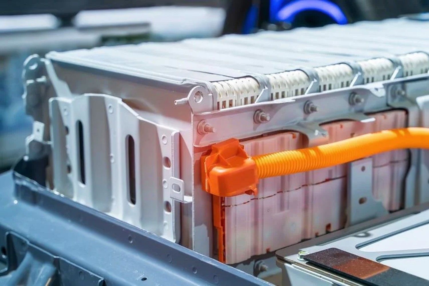 Extending the Lifespan of Your Must and Meritsun Solar Batteries (Up to 50%!)