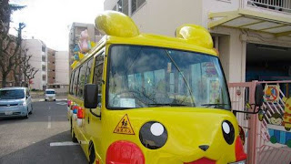 Bus sekolah Pikachu di Jepang