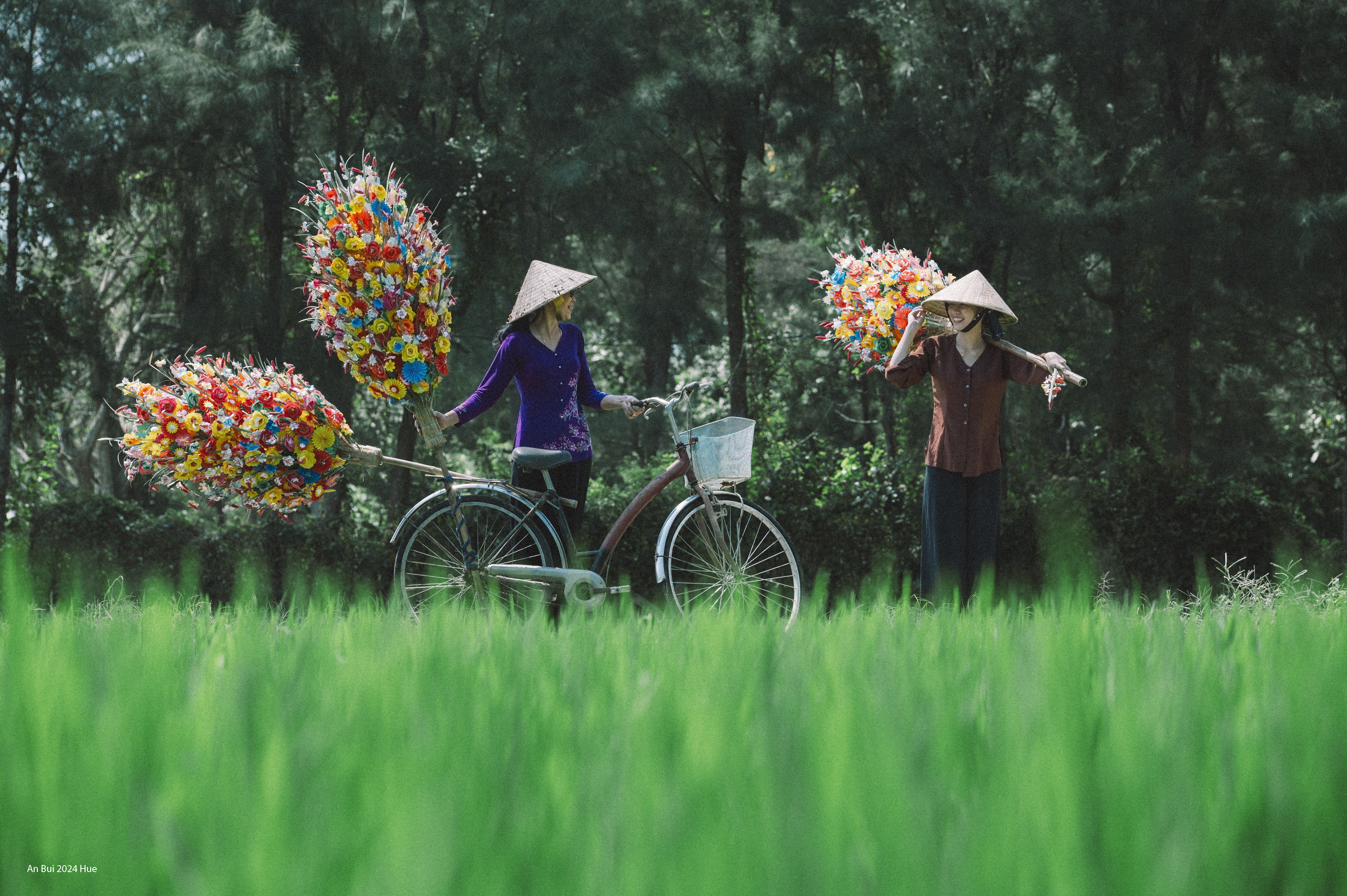 Độc đáo làng nghề làm hoa giấy Thanh Tiên