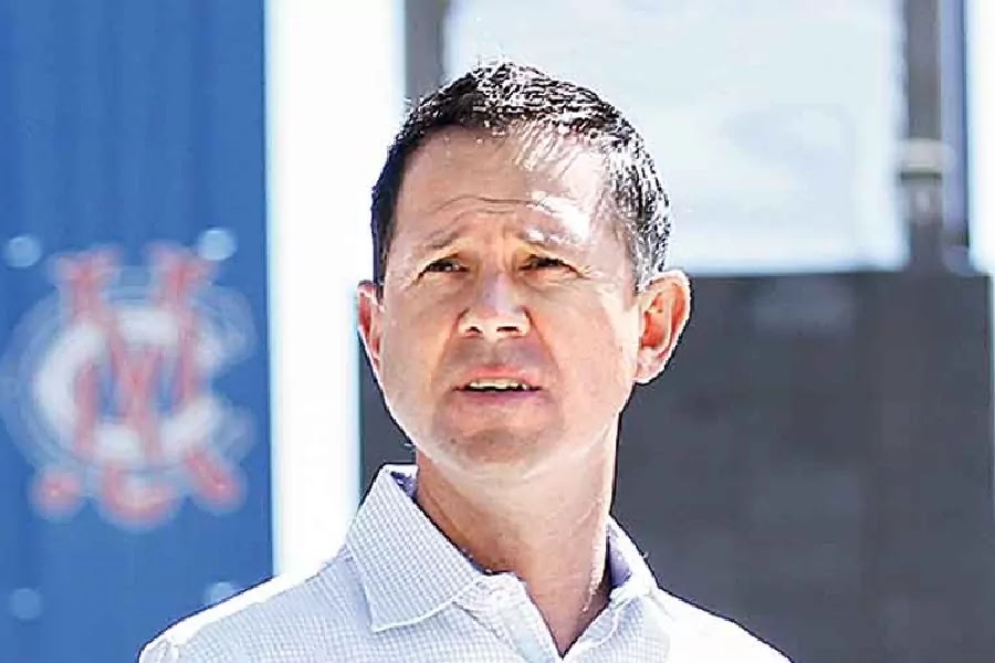 Ricky Ponting Compares Ben Stokes Match-winning Ability with Mahendra Singh Dhonis On-field Demeanor