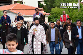 Αναβίωσε το έθιμο της λιτανείας της εικόνας του Αγίου Γεωργίου με άλογα στα Λευκάκια Ναυπλίου 