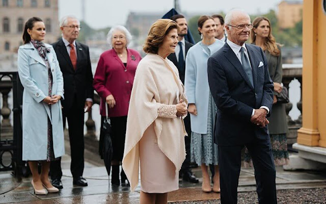 Queen Silvia, Crown Princess Victoria, Prince Daniel, Prince Carl Philip, Princess Sofia, Princess Madeleine and Princess Christina