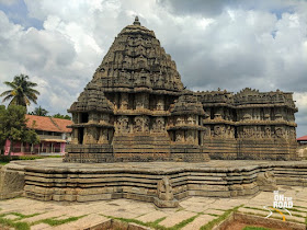 A monsoon day at Hosaholalu Sri Lakshmi Narayana Swamy Temple