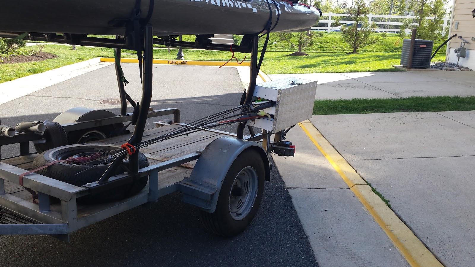 FishxScale: Diy Locking Rod Transport for a Kayak Trailer 