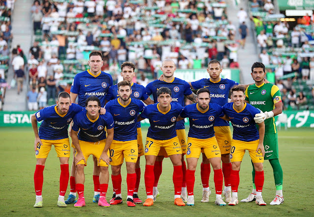 F. C. ANDORRA. Temporada 2023-24. Aurélien Scheidler, Jandro Orellana, Diego Alende, Diego González, Nico Ratti. Sergio Molina, Pablo Moreno, Martí Vilá, Iker Benito, Migue Leal, Iván Gil. ELCHE C. F. 2 🆚 F. C. ANDORRA 1 Lunes 09/10/2023, 19:00 horas. Campeonato de Liga de 2ª División, jornada 10. Elche, Alicante, estadio Martínez Valero: 15.073 espectadores. GOLES: ⚽1-0: 23’, Óscar Plano. ⚽1-1: 64’, Aurélien Scheidler. ⚽2-1: 89’, Borja Garcés.