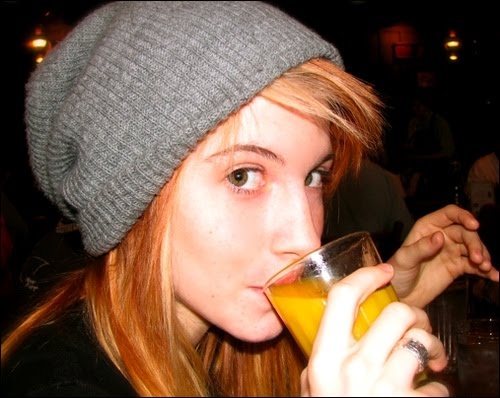 hot hot hayley williams of Paramore Posted by Ed at 1053 PM