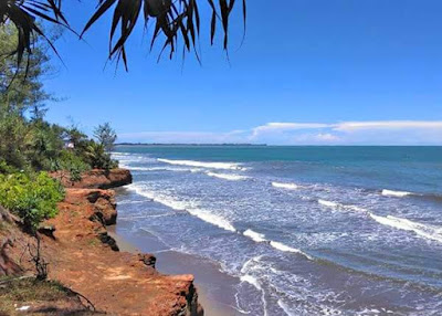 pantai sungai suci