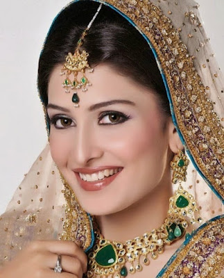 Ayeza Khan (Aiza) Salwar Kameez Pics