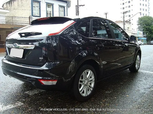 Novo Ford Focus Hatch Ghia 2009 Mecânico traseira manual