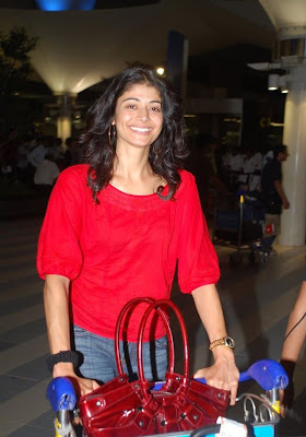 Bollywood Celebs Return From Iifa 2009 Without Makeup  