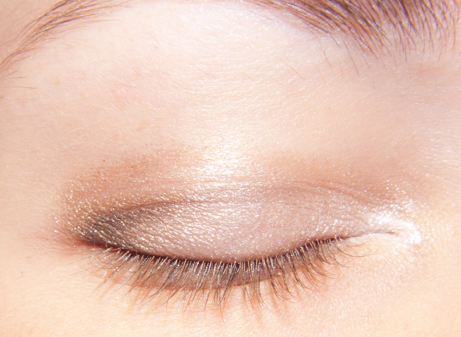 eye makeup for pocket-sized eyes