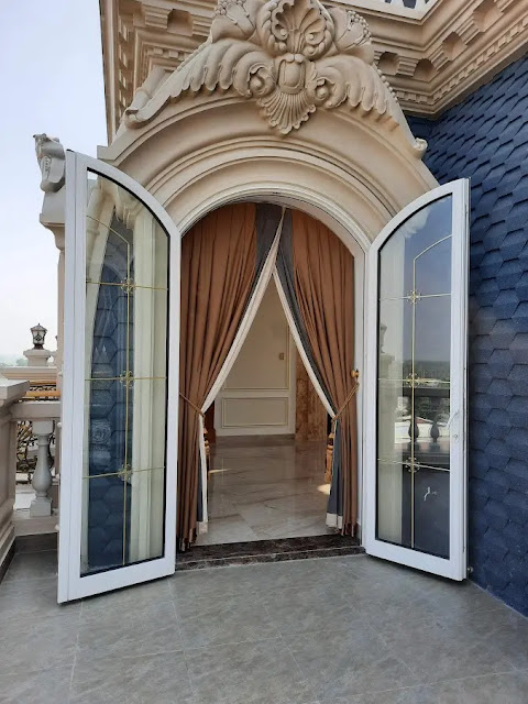 Các Hệ Cửa Đi Nhôm Eurowindow Thông Dụng