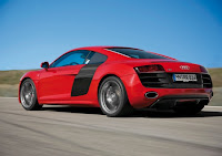 Audi R8 5.2 FSI quattro Pictures