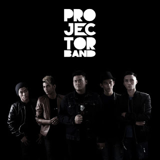 Projector Band - Setia Menantimu MP3