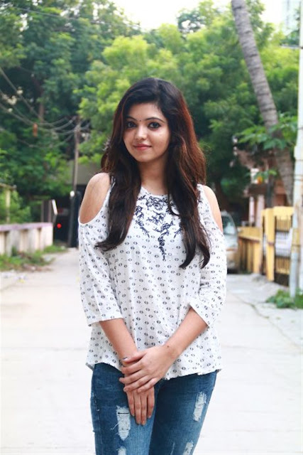 Athulya Ravi Photo in Jeans & Stylish Top