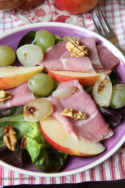 Insalata con lattughino, prosciutto cotto