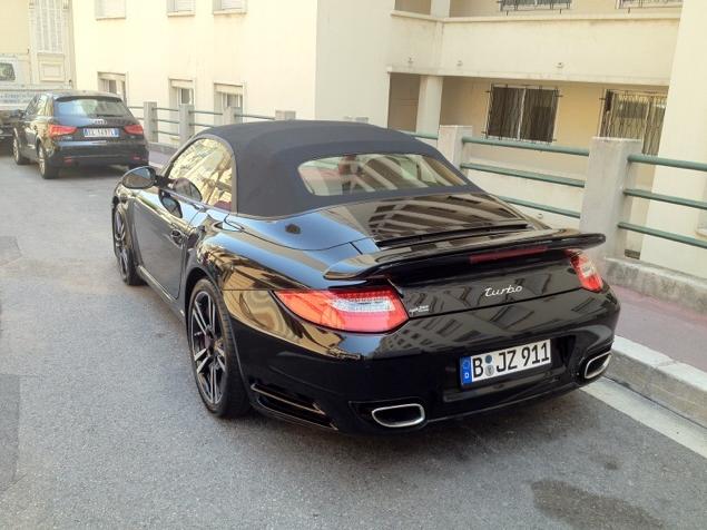 Porsche 911 turbo cabriolet 2