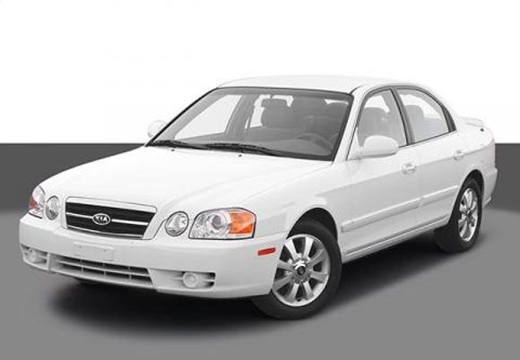 Kia Magentis 2002. Kia Optima 2005.