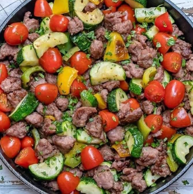 Easy Zucchini Beef Skillet