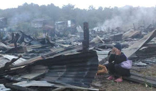 Tiga puluh tiga pintu rumah panjai Indang angus kena malam Hari Tiga tu tadi