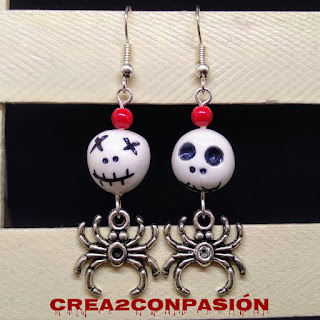 Aretes-pendientes-halloween-de-arañas-y-calaveras-crea2conpasion