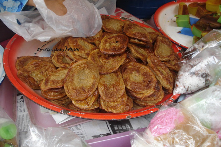 A Stori Mori Me: Kuih AkokHarus Ku Cari