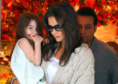 Katie Holmes, Suri Cruise, Entertainment