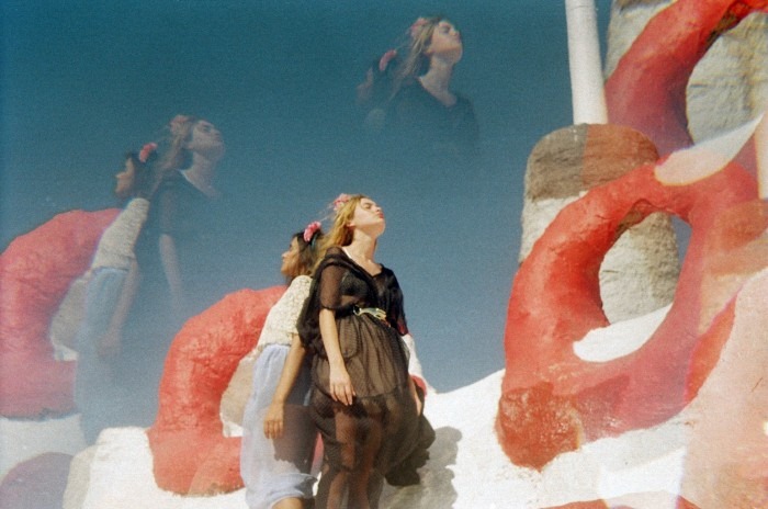 1317896065e-petra-daydream-nation-700x464