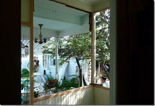 laundry porch 005