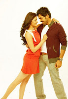 Kajal, agarwal, and, karthi, in, romance, scene