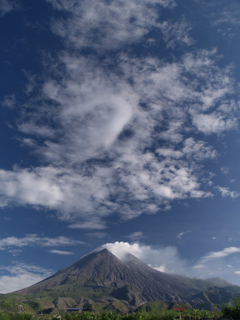Gunung Merapi Yogyakarta  i-frame Photography