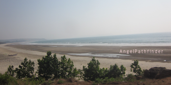 uninhabited beaches as you drive along 'Aare Ware Marg'