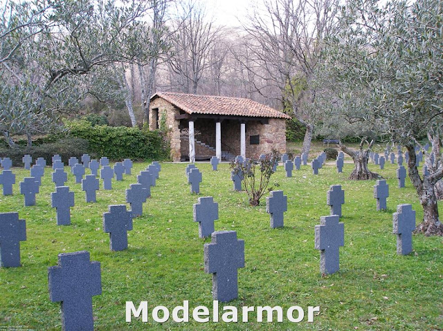 Cuacos de Yuste cementerio militar