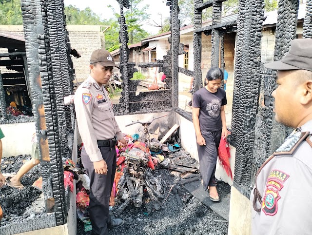 Dua Rumah Semi Permanen Ludes Terbakar di Adian Koting  