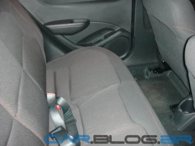 carro Chevrolet Onix - interior