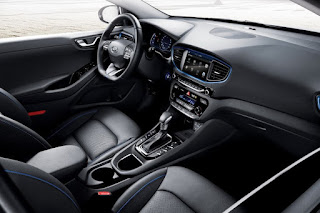 Hyundai Ioniq Hybrid (2017) Interior