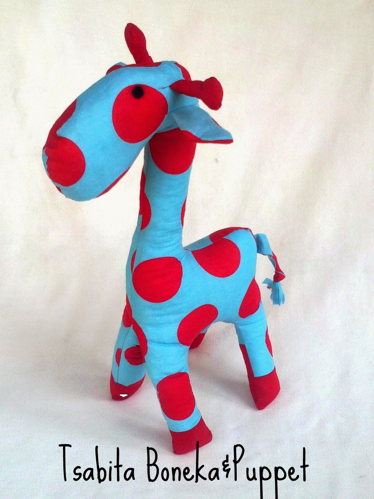 Cheer Up Your Kids!: Homemade stuffed giraffe