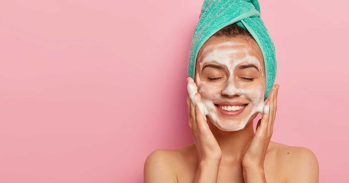 Which is the best chemical free face wash?