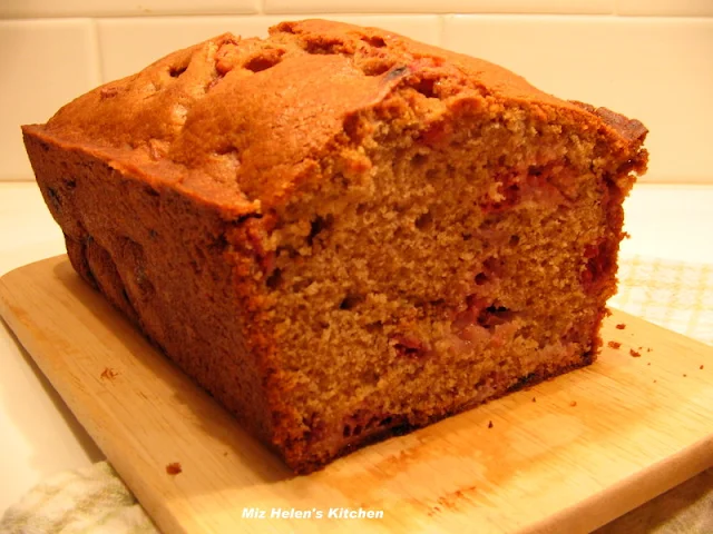 Fresh Strawberry Bread at Miz Helen's Country Cottage